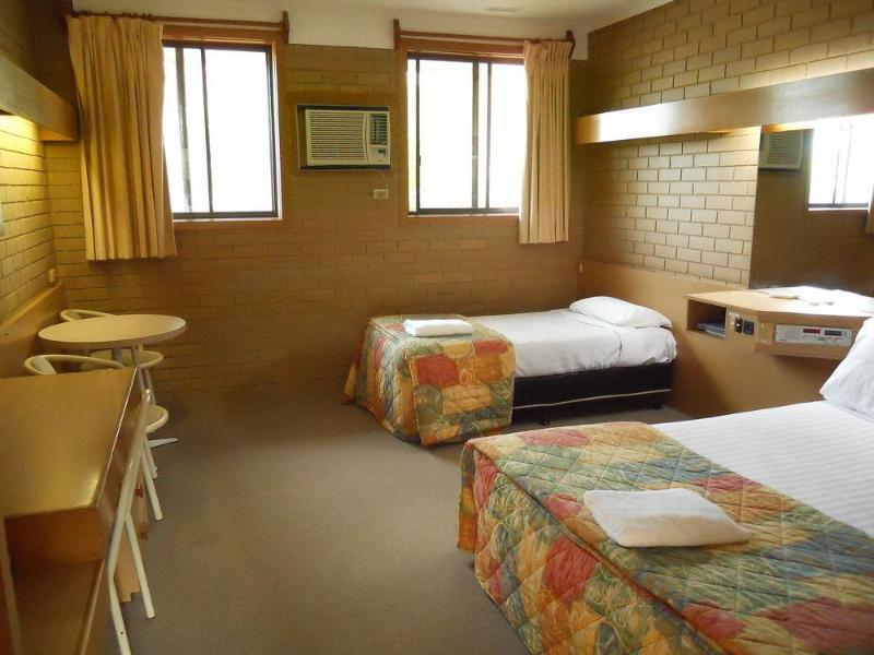 Prom Country Lodge Foster Ngoại thất bức ảnh