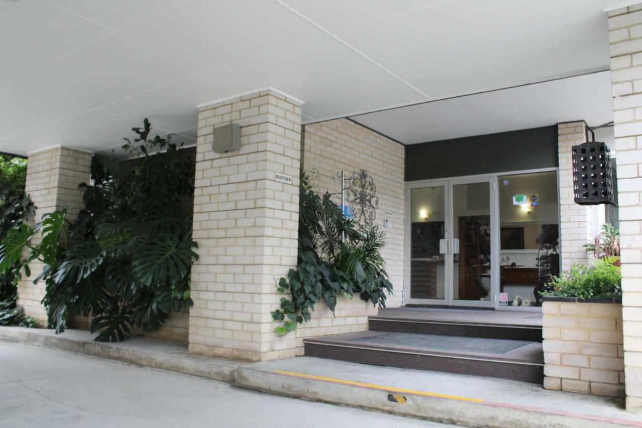 Prom Country Lodge Foster Ngoại thất bức ảnh
